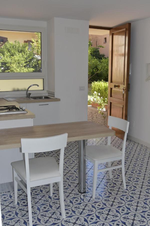 William Apartment *